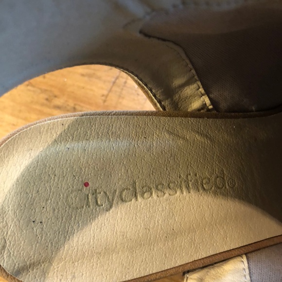 City classified pumps - Picture 3 of 3